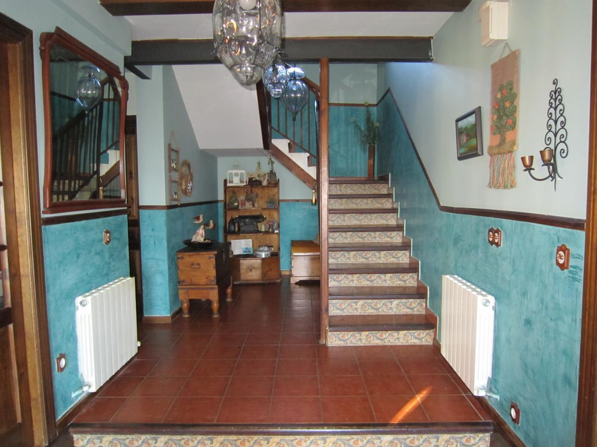 La Casona De Collado Guest House Hoyos del Collado ภายนอก รูปภาพ